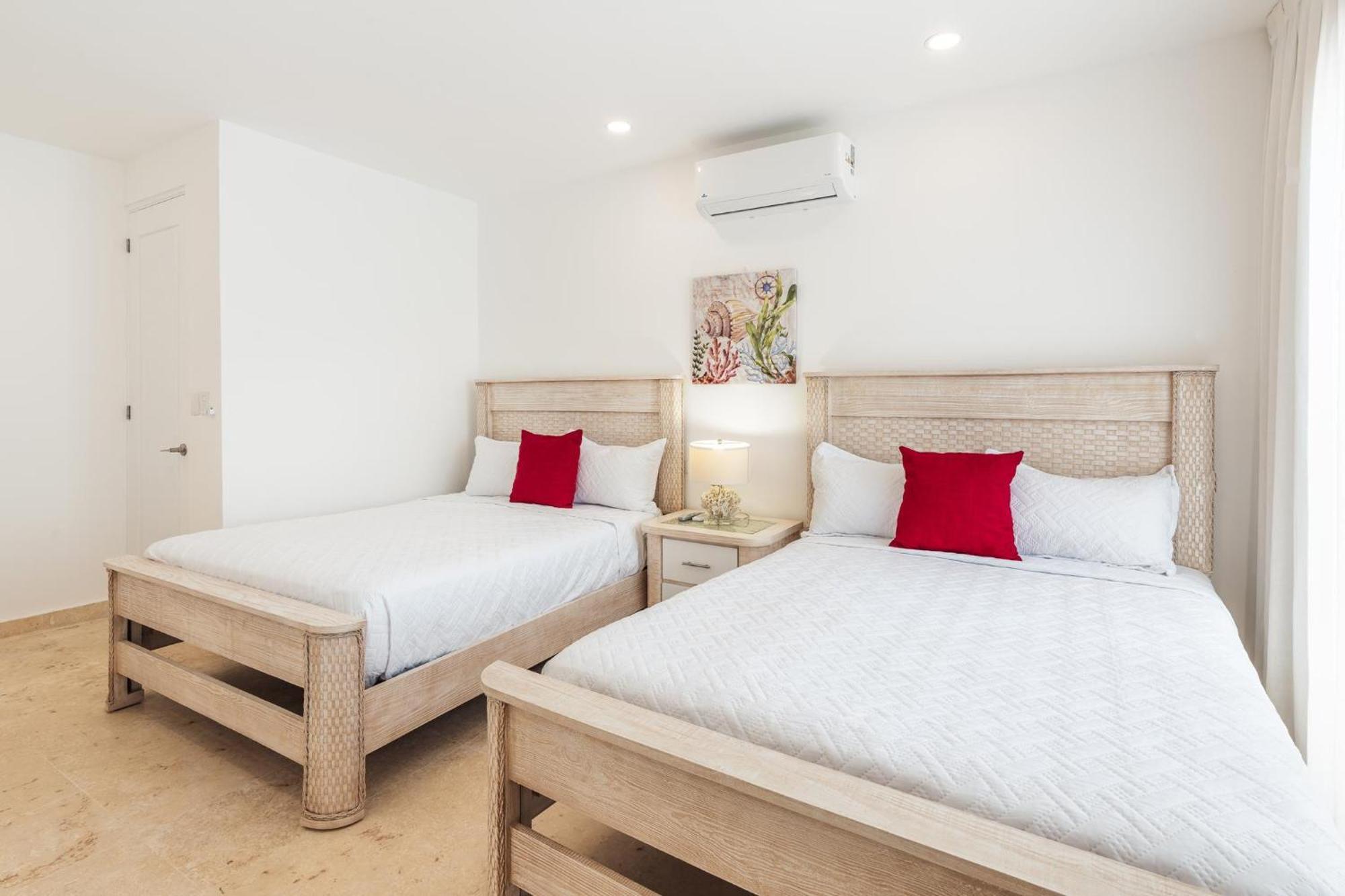 Bungallow With 3br Pool And Bbq In Village Hébergement de vacances